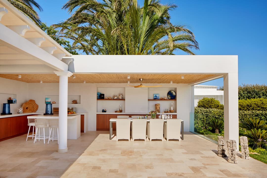 Vila Trevo exterior kitchen, Vila Vita Parc Resort & Spa, Algarve (Porches)