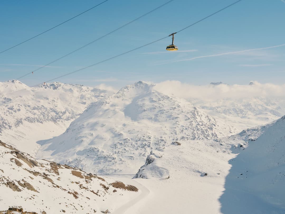 Diavolezza gondola and mountain landscape in the Engadin near Pontresina, Grand Hotel Kronenhof