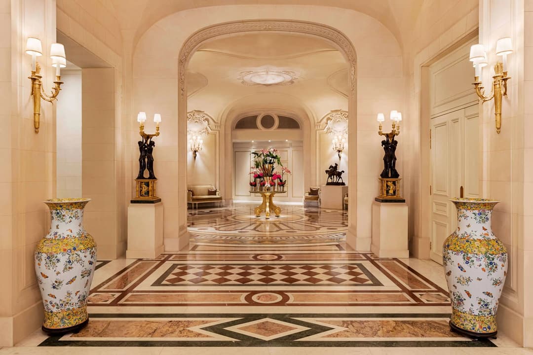 Lobby at Shangri-La Paris
