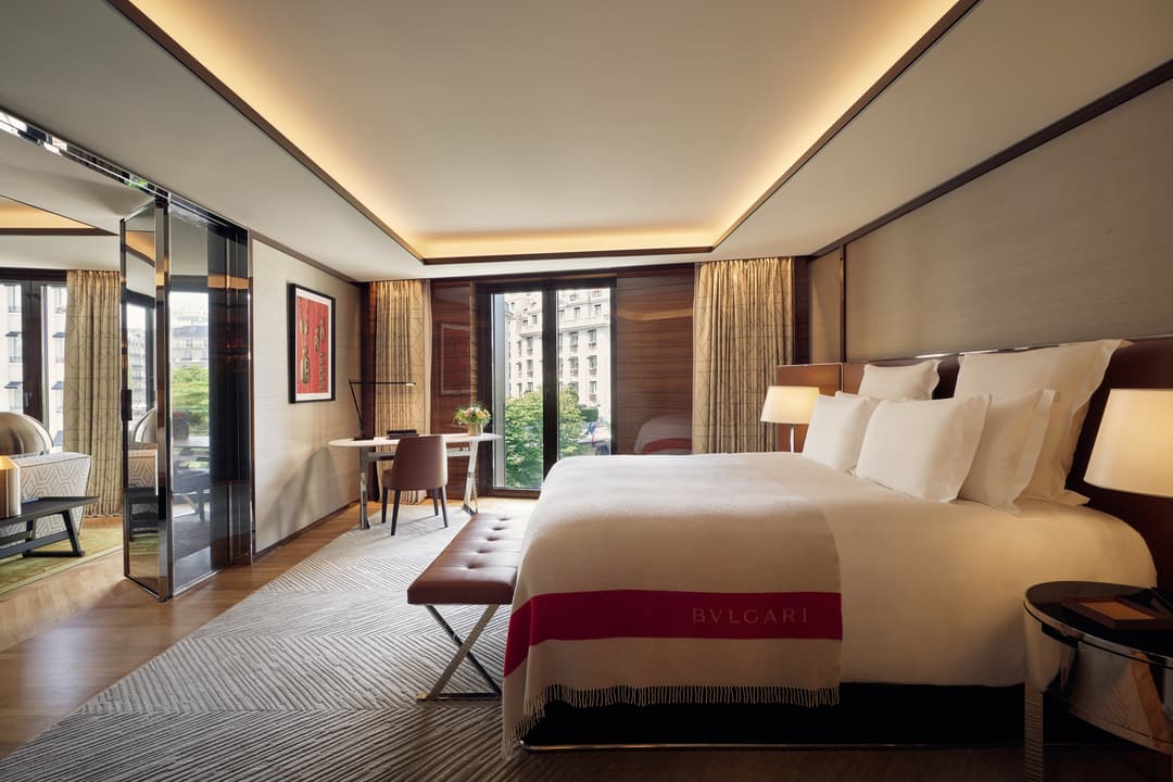 Guest room at Bvlgari Hotel Paris