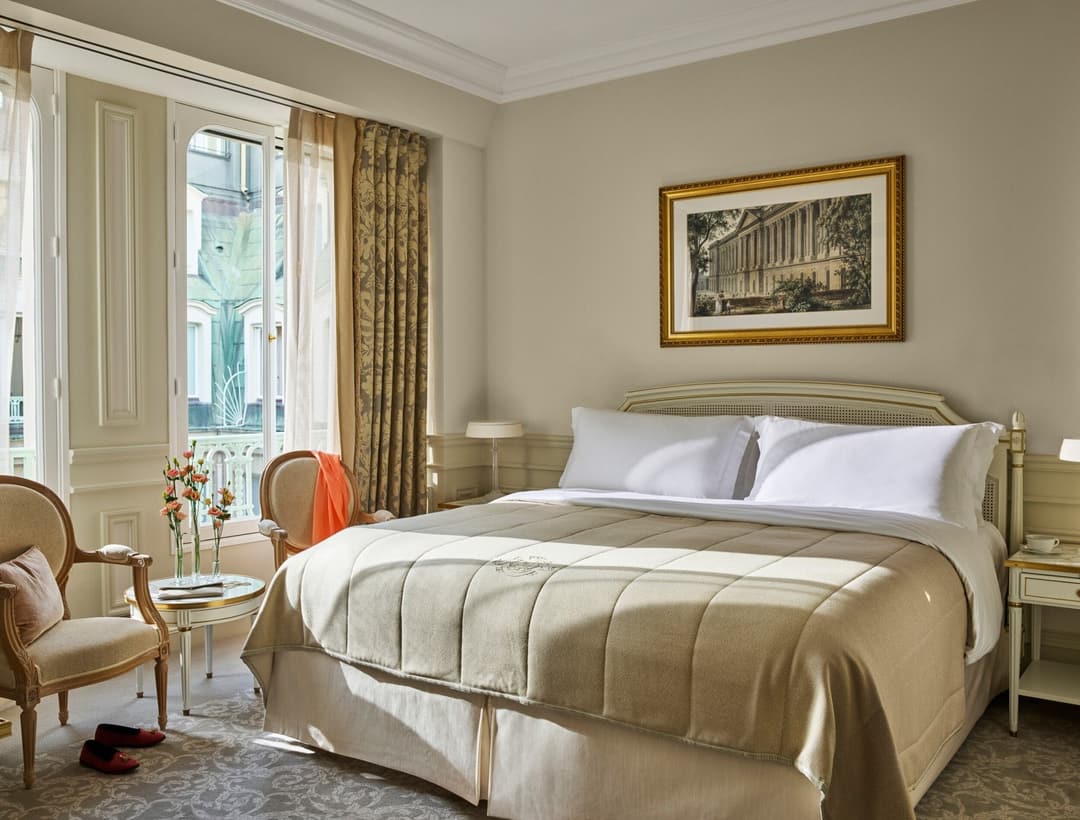 Guest room at Le Meurice, Paris