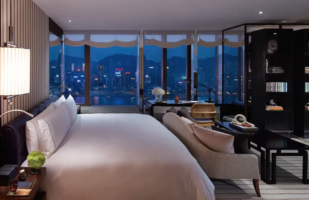 Guest room at Rosewood Hong Kong