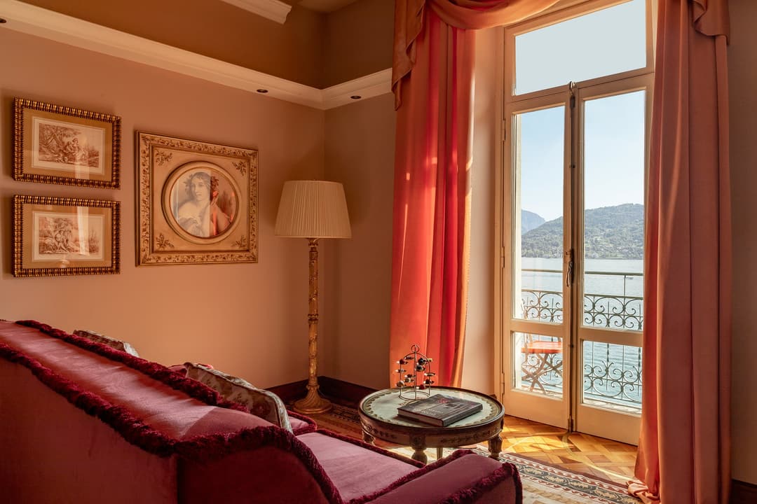 Suite living room at Grand Hotel Tremezzo, Tremezzina