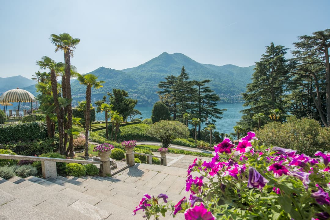 Passalacqua Luxury Hotel Lake Como 00 Main Staircase And Gardens, Moltrasio