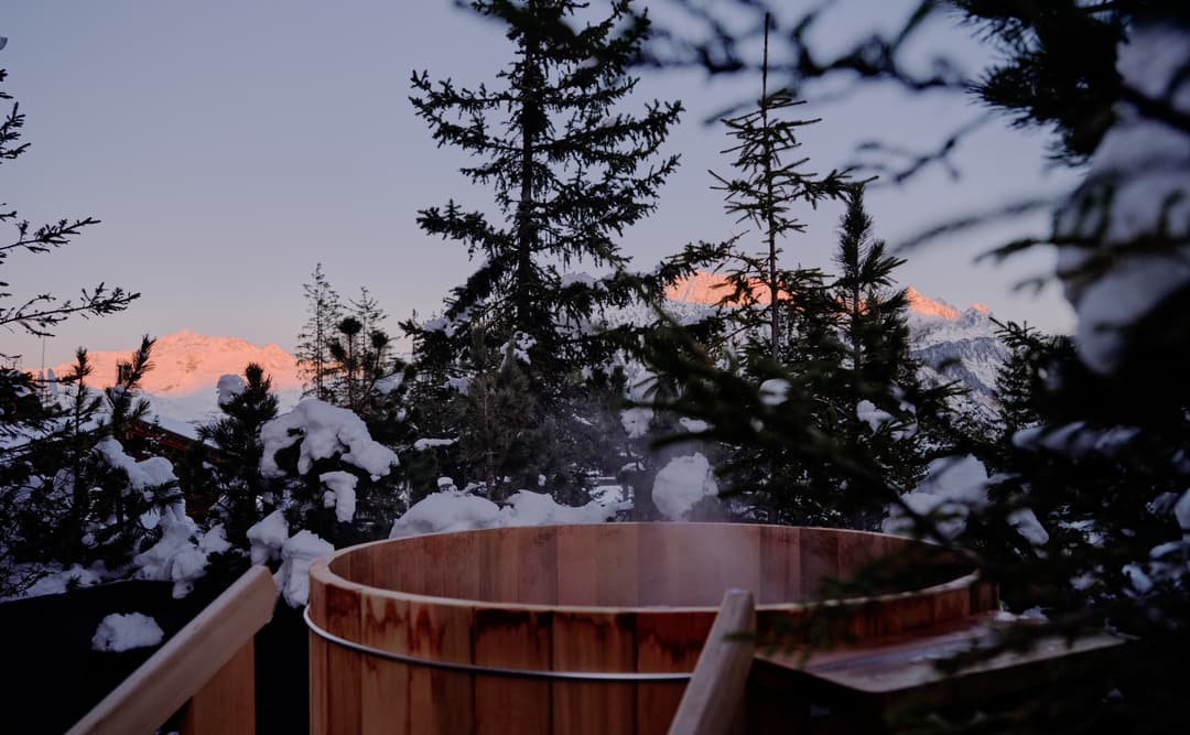 Suite Ski Piste with Hot Tub at Aman Le Melezin