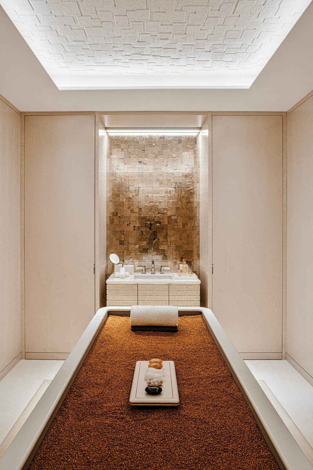 Marble bathroom at Cheval Blanc Paris