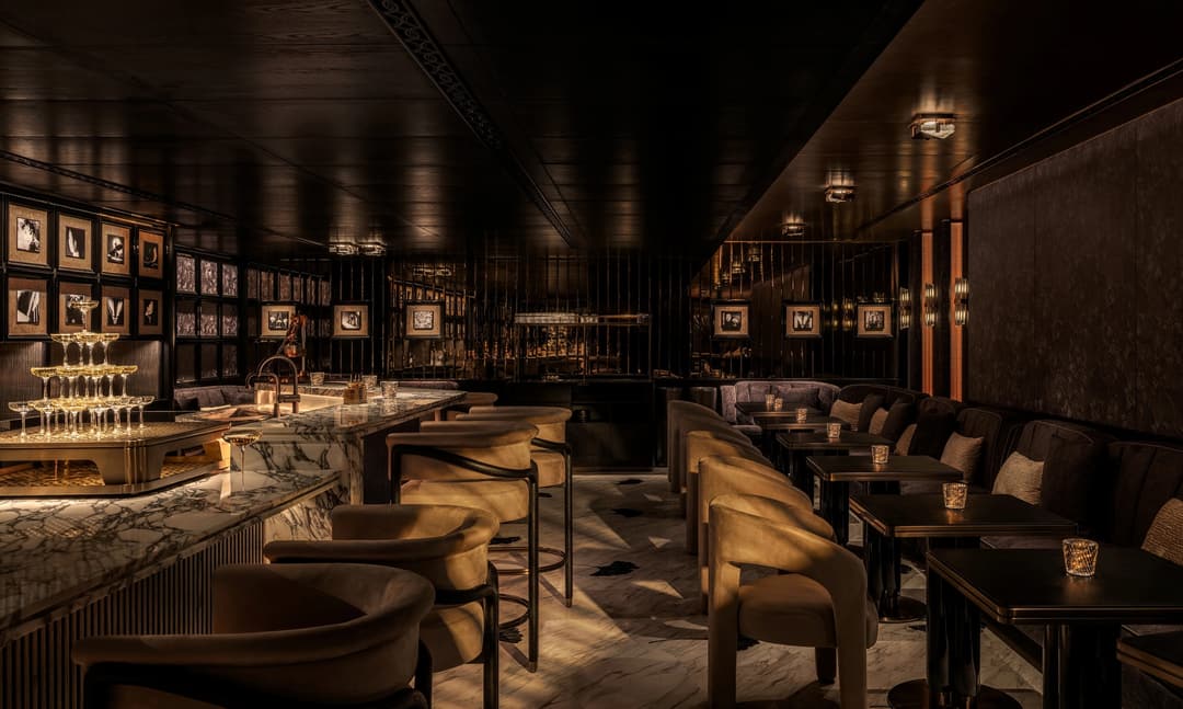 Interior of BLANC DE NOIRS at Mandarin Oriental The Landmark, Hong Kong, The Landmark Mandarin Oriental, Hong Kong