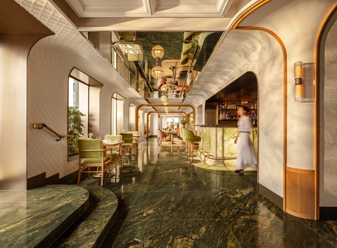 Bar at Mandarin Oriental, Hong Kong