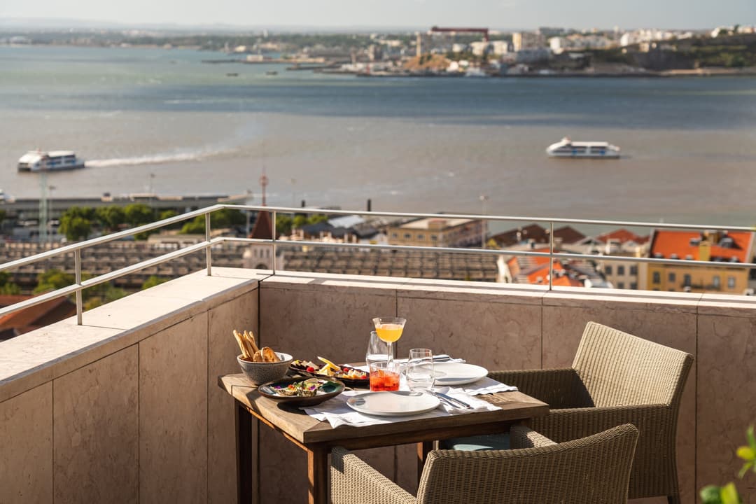 The Rooftop Bar, Verride Palacio de Santa Catarina, Lisbon