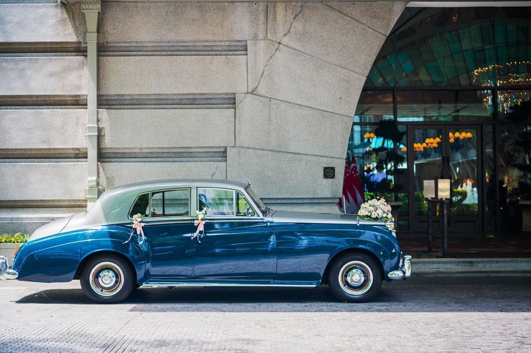 Rolls Royce parked Infront of the The Clifford Pier entrance at The Fullerton Bay Singapore, The Fullerton Bay Hotel Singapore