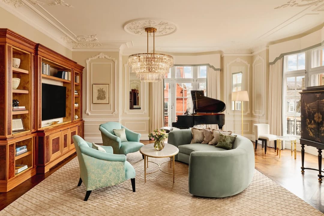 Grand Piano Suite, Claridge's